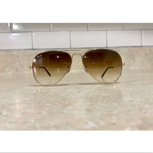 Authentic Aviator Ray bans, like new with case